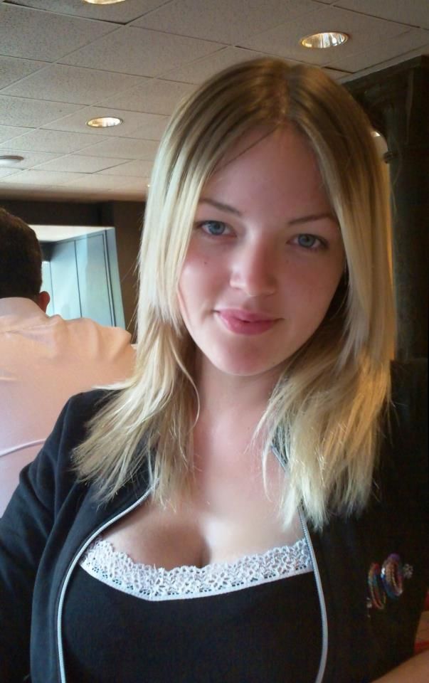 Deutsche Frau GeveuGelt Deutsche Frau GeveuGelt