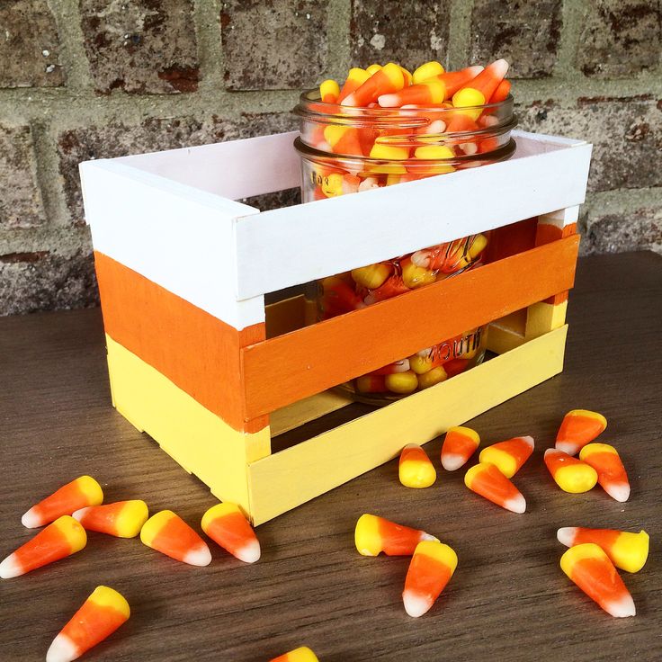 cute craft idea make your own candy corn crate with square craft sticks and wood - Cute Halloween Crafts cute craft idea make your own candy corn crate with square craft sticks and wood - Cute Halloween Crafts