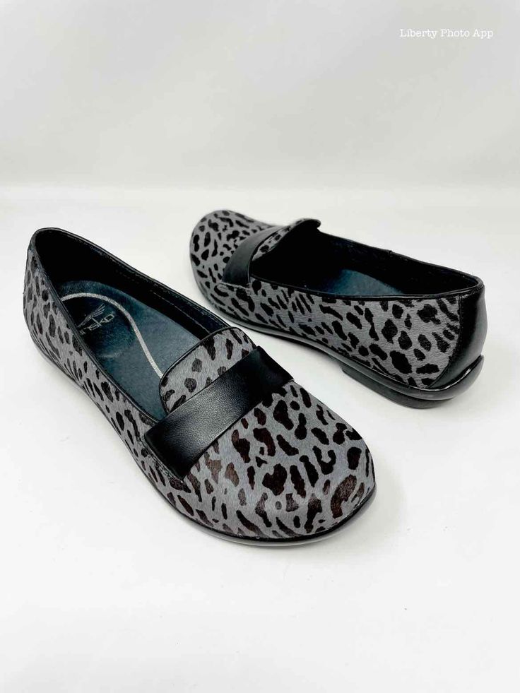 Dansko grey flats Brand new Dansko grey flats Brand new