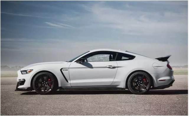 2018 Ford Mustang Shelby GT350 side | Mustang shelby ...