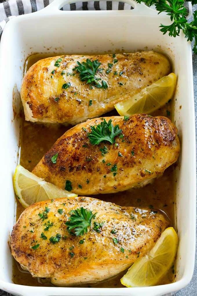 Pechugas De Pollo Al Horno Con Limón Cazuelas Online Receta Pechuga De Pollo Al Horno Pechuga De Pollo Pollo Al Limón Al Horno