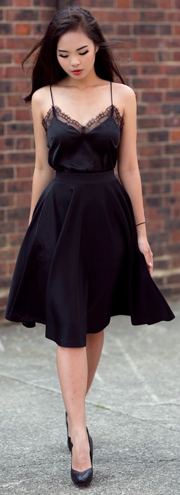 Great How to wear black well? one-mum-show.fr / … #jupenoire #caraconoir #totallo … Great How to wear black well? one-mum-show.fr / … #jupenoire #caraconoir #totallo …
