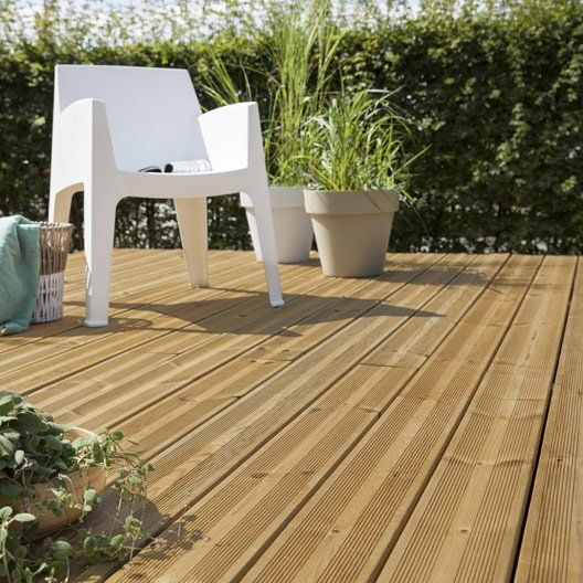 echantillon de terrasse kuhmo en pin marron terrasse bois leroy merlin terrasse bois terrasse bois exotique