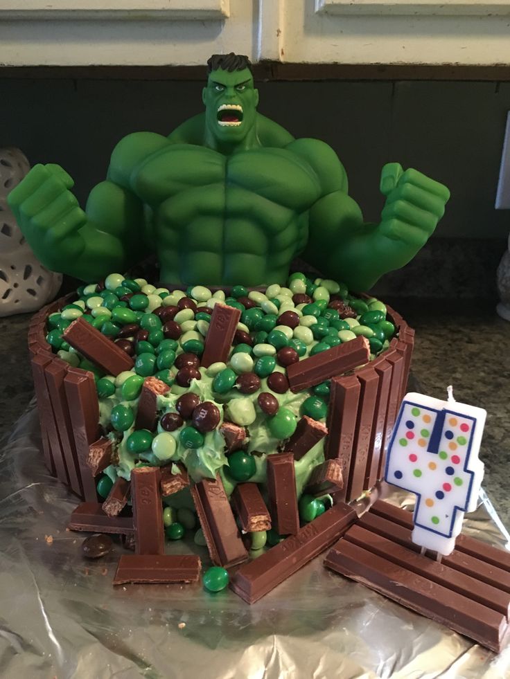 Hulk cake | Hulk cakes, Hulk birthday cakes, Hulk birthday