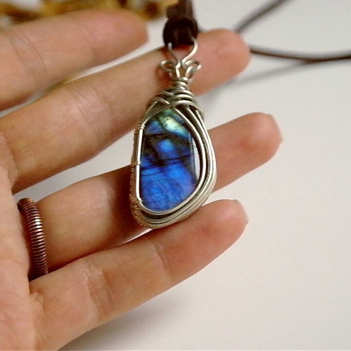 Unisex Labradorit Bakir Sarma Kolye Bilgi Almak Icin Dm Atabilirsiniz Wirewrapping Wirewrappingjewelry Wirewraps W Turquoise Ring Pendant Necklace