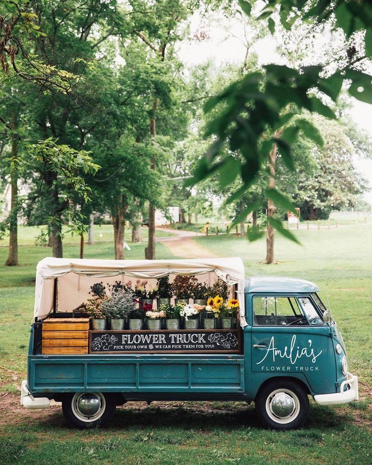 A Traveling Flower Truck Now THAT Sounds Like Dream Come True A Traveling Flower Truck Now THAT Sounds Like Dream Come True