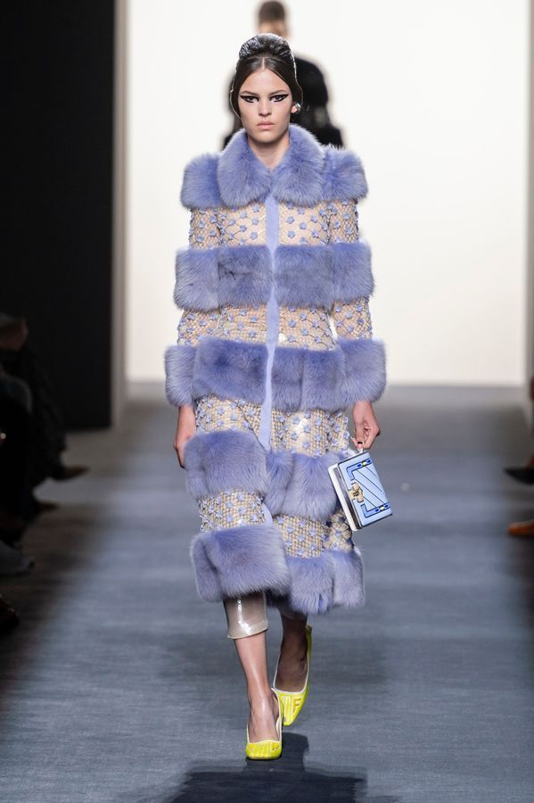 Défilé Fendi Haute Couture Automne-hiver 2018/2019 - Paris | Fendi, Collection couture, Haute couture