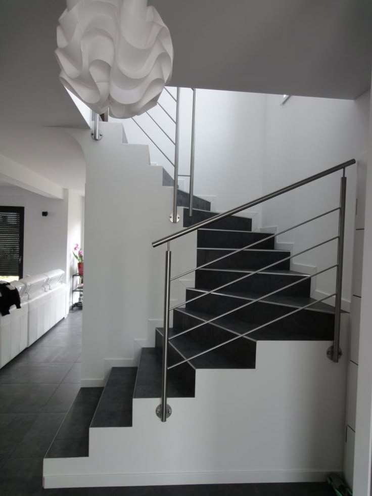 49 best Escaliers images on Pinterest Banisters, Bouldering and - comment monter une porte de service 49 best Escaliers images on Pinterest Banisters, Bouldering and - comment monter une porte de service