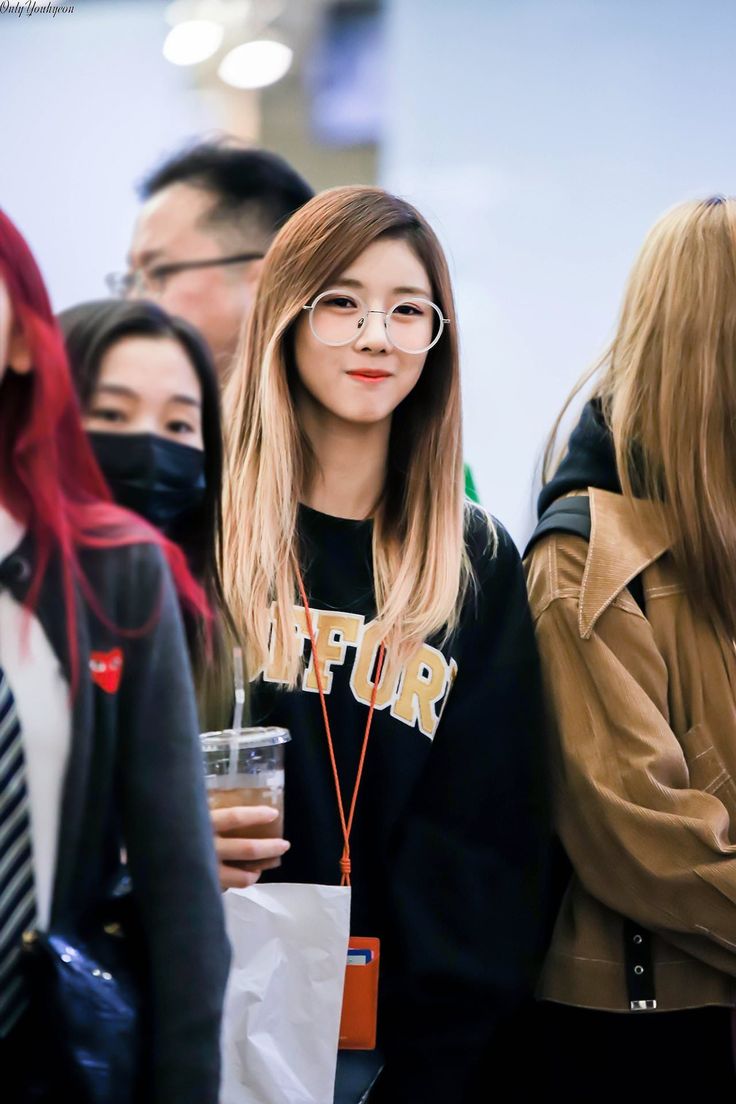 kim yoohyeon kim yoohyeon