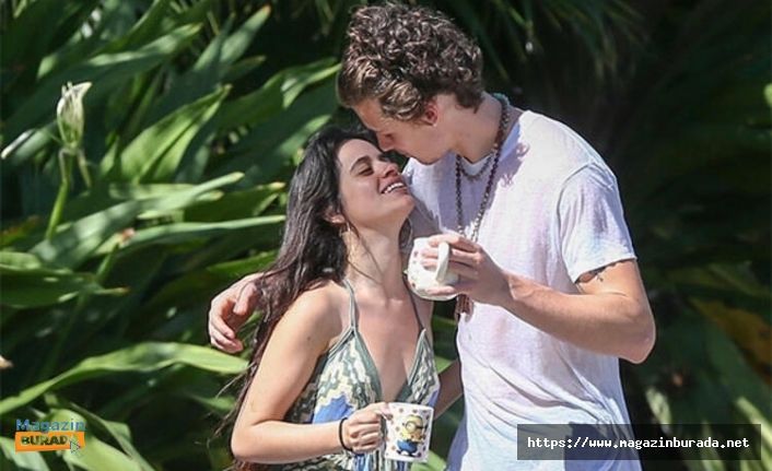 Kuvette Aska Geldiler O Anlari Takipcileriyle Paylasti Camila Cabello Shawn Mendes Gelin