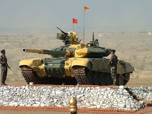 أقوى 10 جيوش في العالم من حيث العد ة والعتاد The Most Powerful Armies In The World In Terms Of Preparing Gear Indian Army India Facts Military History