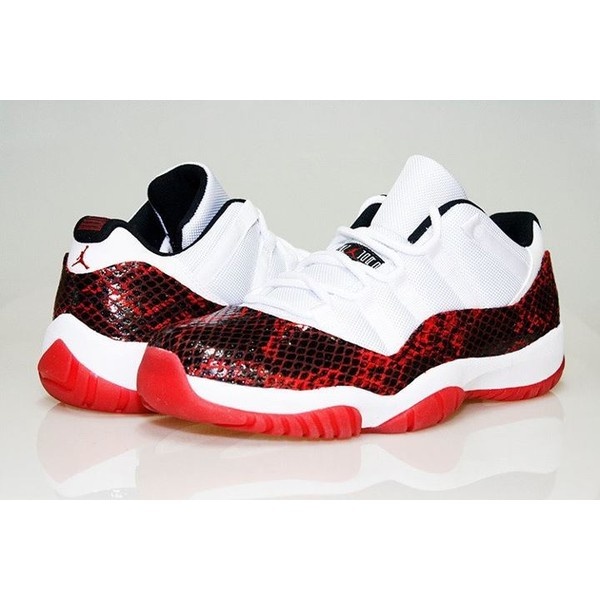 Air Jordan 11 Low \