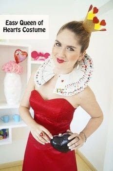 Easy DIY Halloween costume ideas for women that cost less than twenty dollars to...