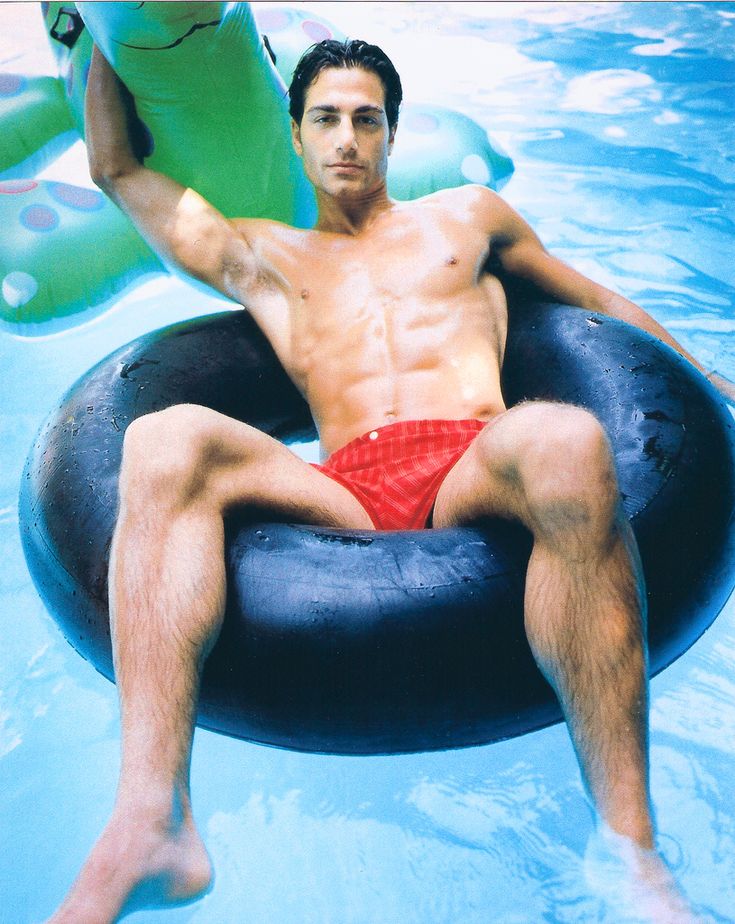 Baywatch hunk starred in porn image, tipped for a sexy repeat in cbb house