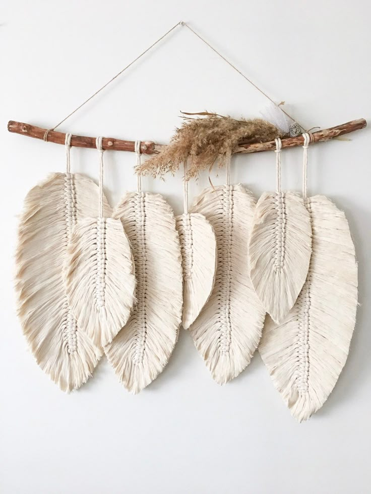 Macrame Feather Boho Wall Hanging Decor