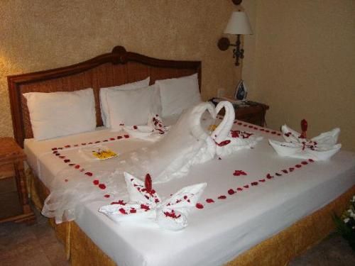Game menghias kamar pengantin
