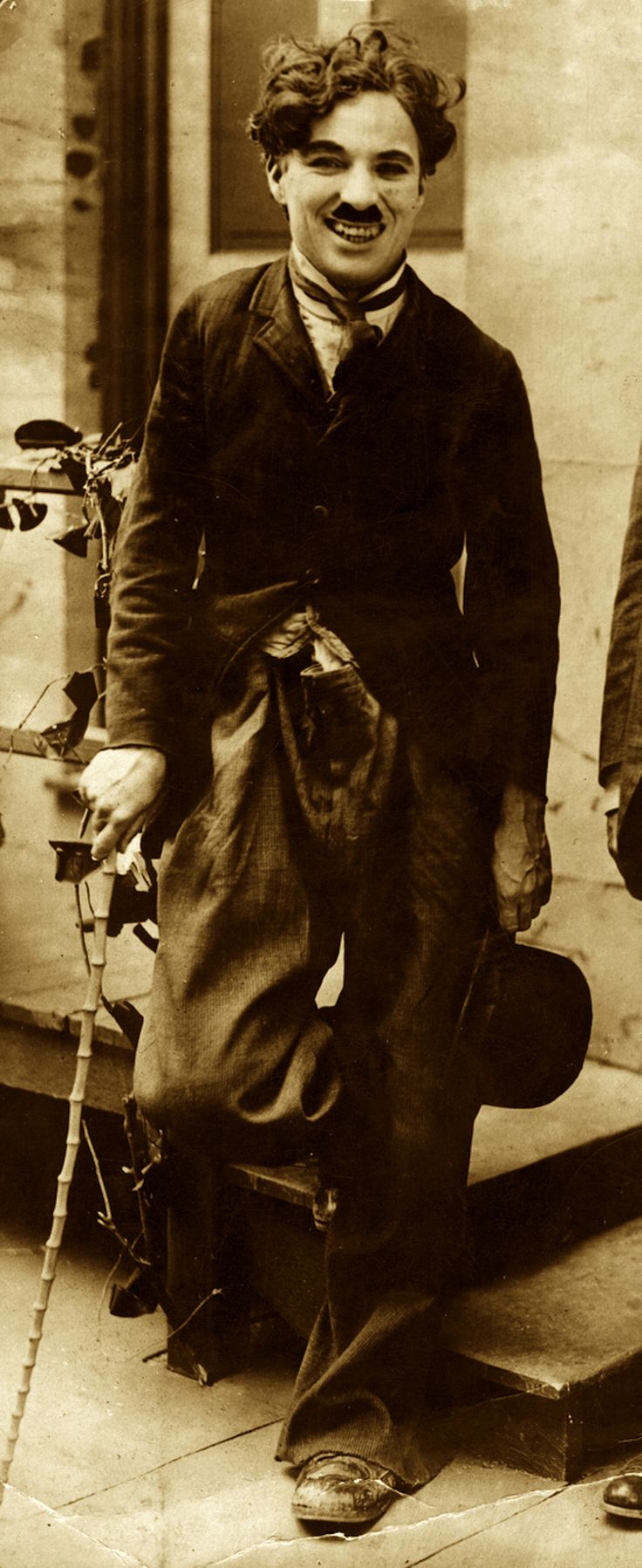 an introduction to the life of charles spencer chaplin Short bio on charlie chaplin his birth name was charles spencer chaplin he had a great career and life, dying on december 25. an introduction to the life of charles spencer chaplin Short bio on charlie chaplin his birth name was charles spencer chaplin he had a great career and life, dying on december 25.