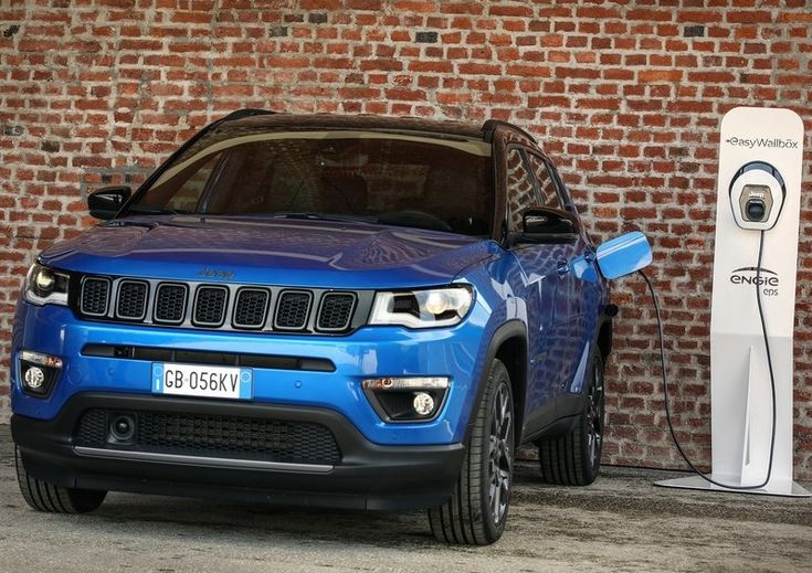 2021 Jeep Compass 4xe Jeep Peugeot 3008 Peugeot 2021 Jeep Compass 4xe Jeep Peugeot 3008 Peugeot