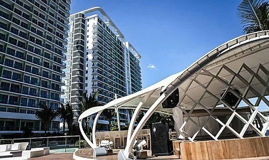 Pin By شقق فلل عقارات في دبي On Paris Hilton Hotel In 2021 Paris Hilton Hotel Urban Beach Vacation Home Rentals