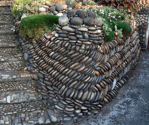 Natural Looking Cement Step Stones In Different Colors Natural Looking Cement Step Stones In Different Colors