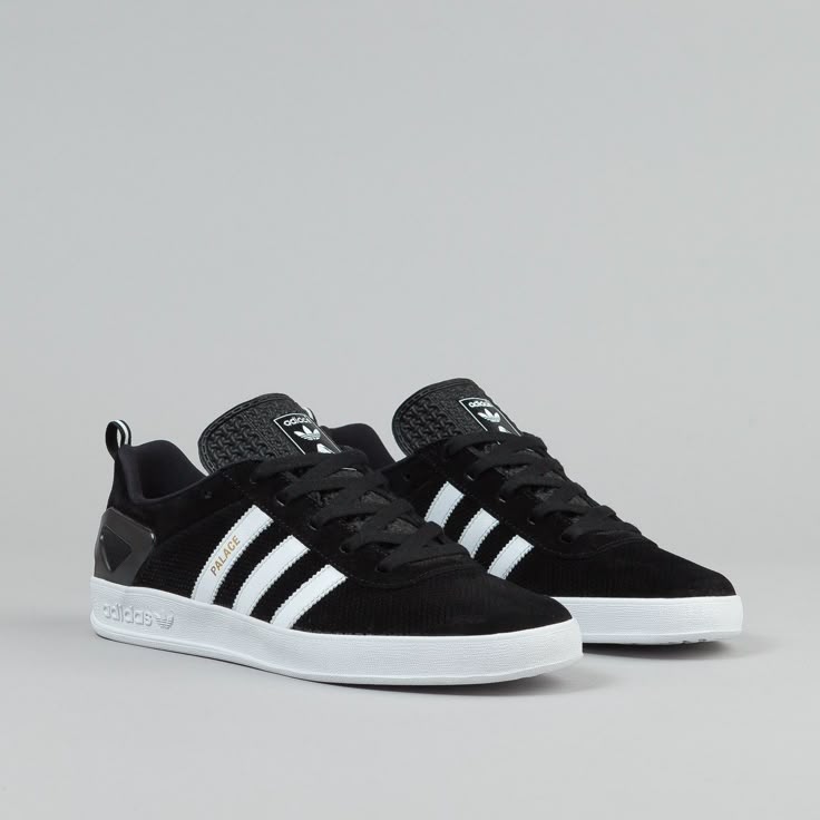 298 best Adidas cool images on Pinterest | Adidas shoes, New adidas ... Adidas Shoes, Shoes Sneakers, Sport Wear, Man Stuff, Sports Shoes, American Eagle Outfitters, Adidas Originals, Trainers, Fashion Clothes