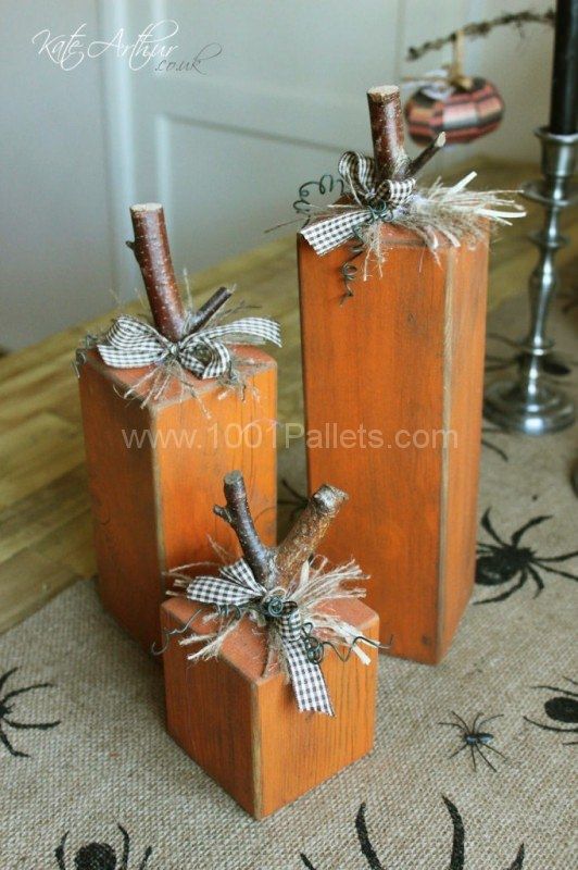 22 halloween pallet projects