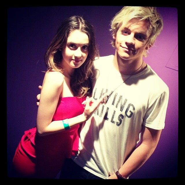 Är Ross dating Laura 2014