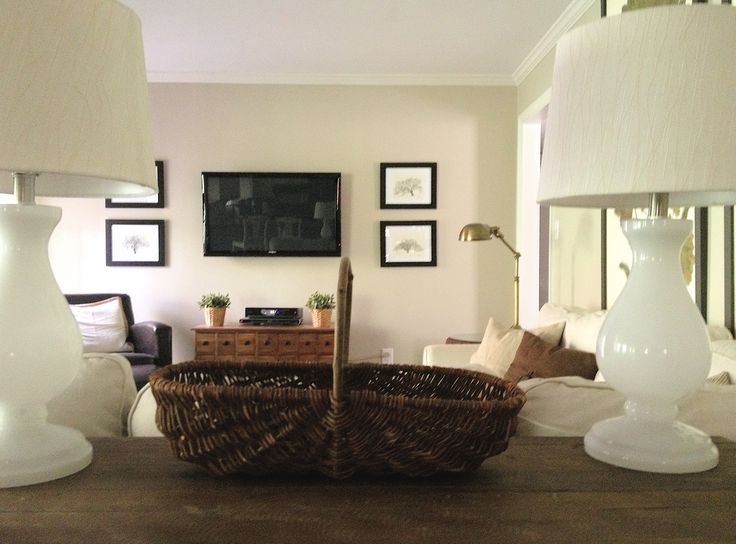 How To Decorate Big Empty Wall How To Decorate Big Empty Wall