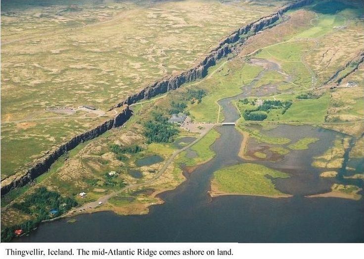 Thingvellir Iceland The Mid Atlantic Ridge Comes Ashore On Land