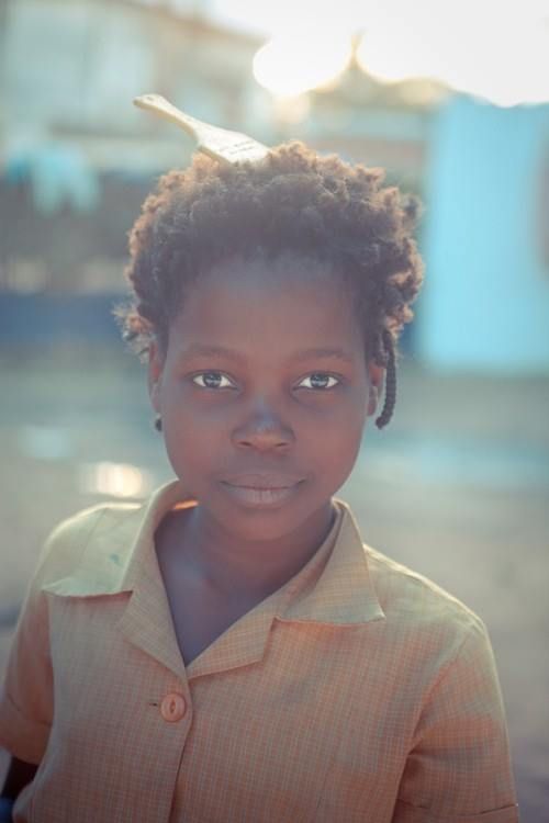 such a beauty, from Mozambique. | Afro hair inspiration, Local girls