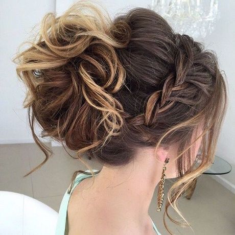 Niedliche Styles für mittleres Haar #langehaare #bobfrisuren #kurzehaare #schwa...