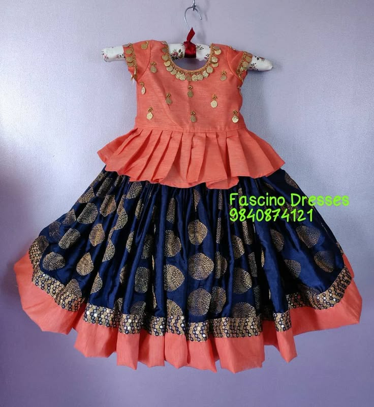 No photo description available. Kids Party Wear Dresses, Kids Dress Wear, Kids Gown, Kids Fashion Dress, Dresses Kids Girl, Children Dress, Kids Wear, Fashion Boots, Kurti Designs