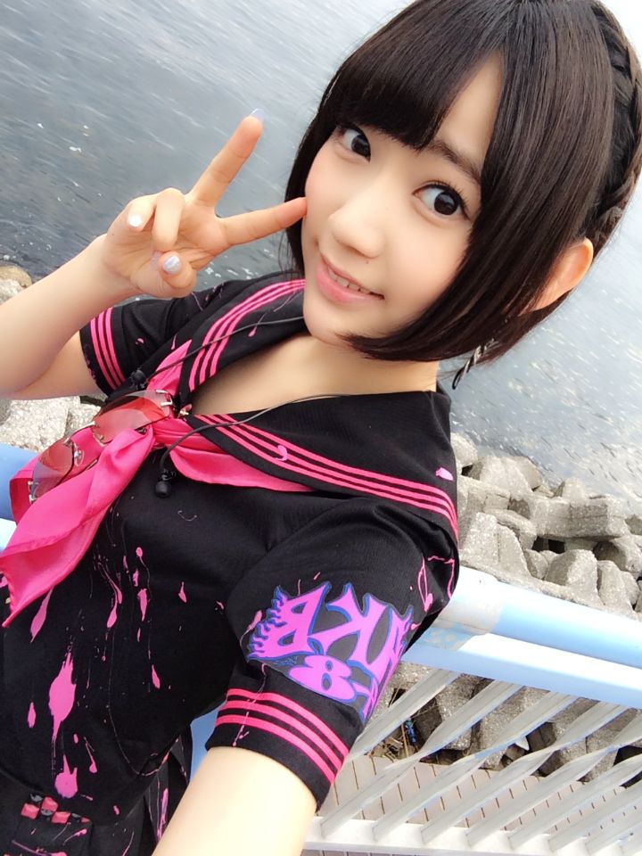 japan-girl-idol-angst