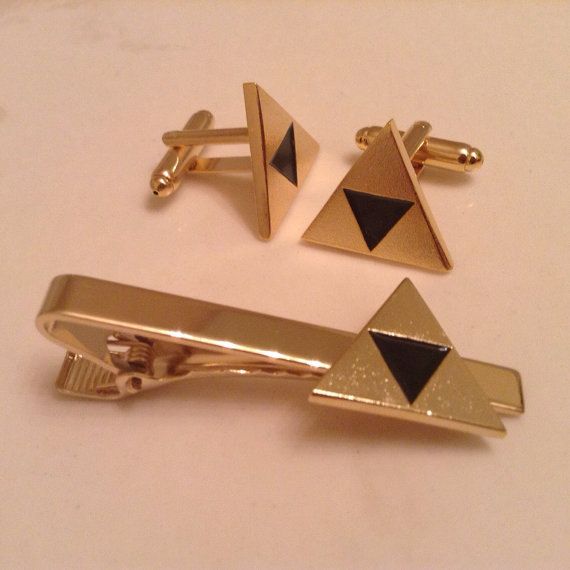 Legend Of Zelda Triforce Tie Clip & Cufflinks Set Legend Of Zelda Triforce Tie Clip & Cufflinks Set