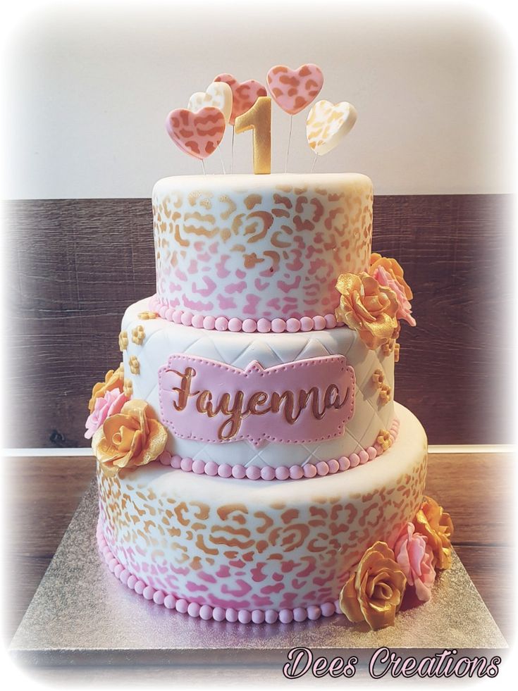 Leopard print cake pink gold