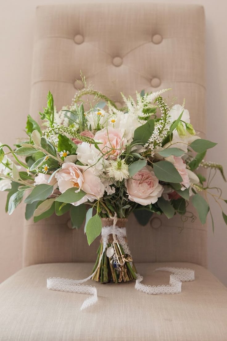 Large Bouquet Bride Bridal Flowers Roses Foliage Pink Rustic Tipi Woodland Wedding Http Large Bouquet Bride Bridal Flowers Roses Foliage Pink Rustic Tipi Woodland Wedding Http