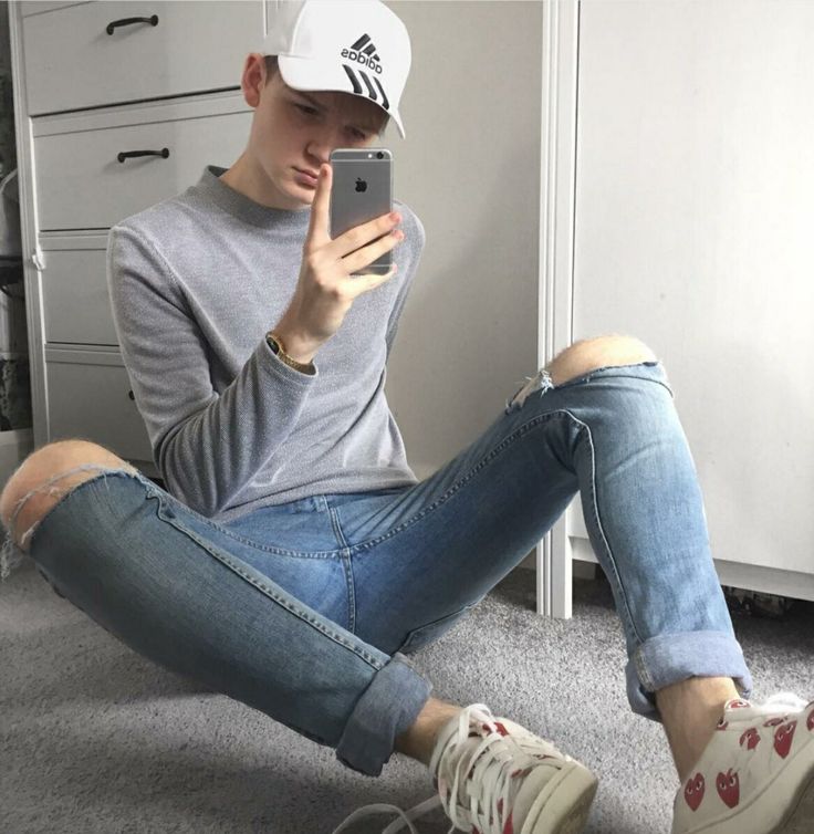 gay english man from Valentin gay boys in skinny jeans