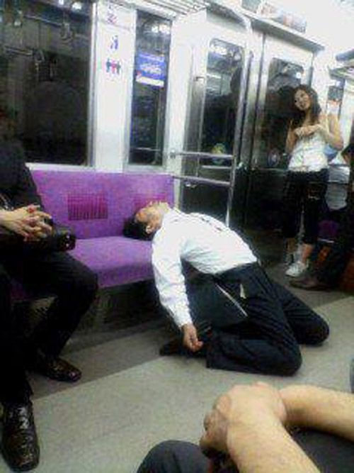 Gay salarymen pictures Transvestite bondage