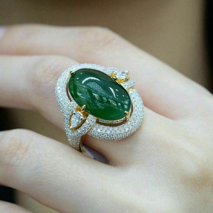 Gorgeous Oval Green Aquamarine Ring Women Wedding Jewelry White Gold Plated
