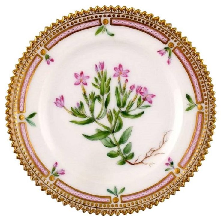 Dating royal copenhagen porcelain
