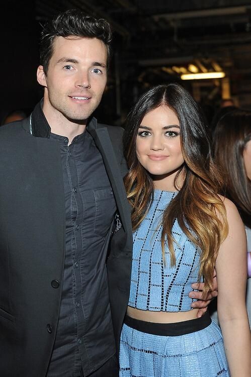 Ian Harding Biography