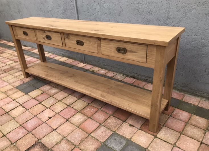 Eiken sidetable