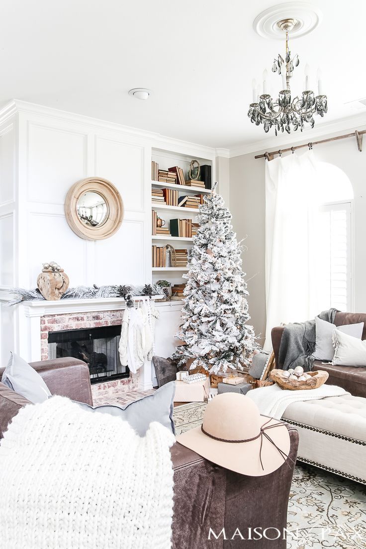 Tips For Simple Elegant Holiday Decor Maison De Pax Christmas Decorations Living Room Simple Holiday Decor Elegant Holiday Decor Tips For Simple Elegant Holiday Decor Maison De Pax Christmas Decorations Living Room Simple Holiday Decor Elegant Holiday Decor