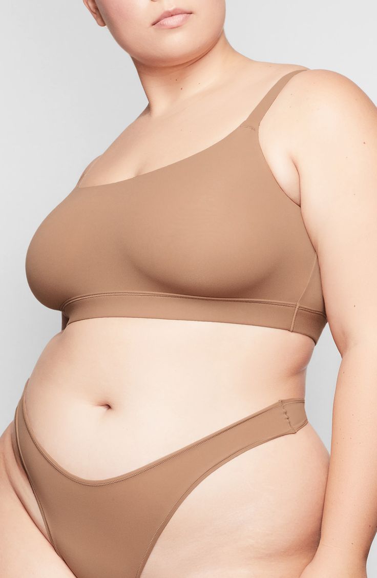 Fits Everybody Scoop Neck Bralette