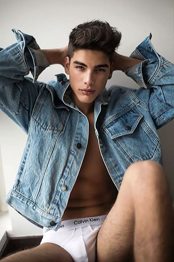 Free pic of hot young gay guys