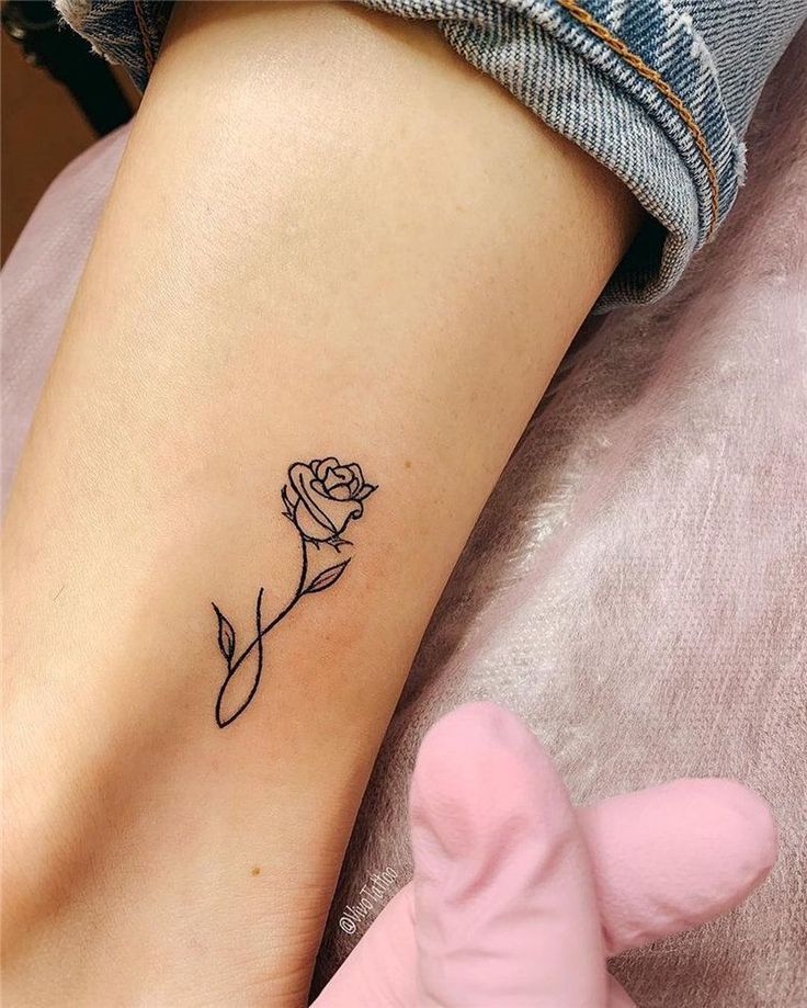 38 Fantastische Frauen Kleine Tattoo-Design-Ideen