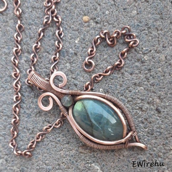 Green Labradorite /& Rainbow Moonstone Copper Wire Wrap Pendant Necklace