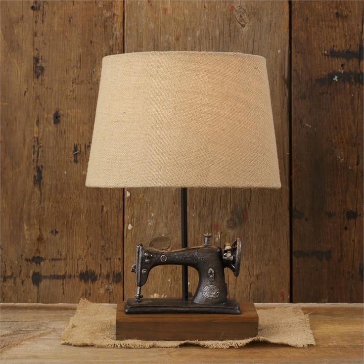 Singer Varrogepek Ujjaszuletese Vegre Itthon Lamp Sewing Machine Old Sewing Machines