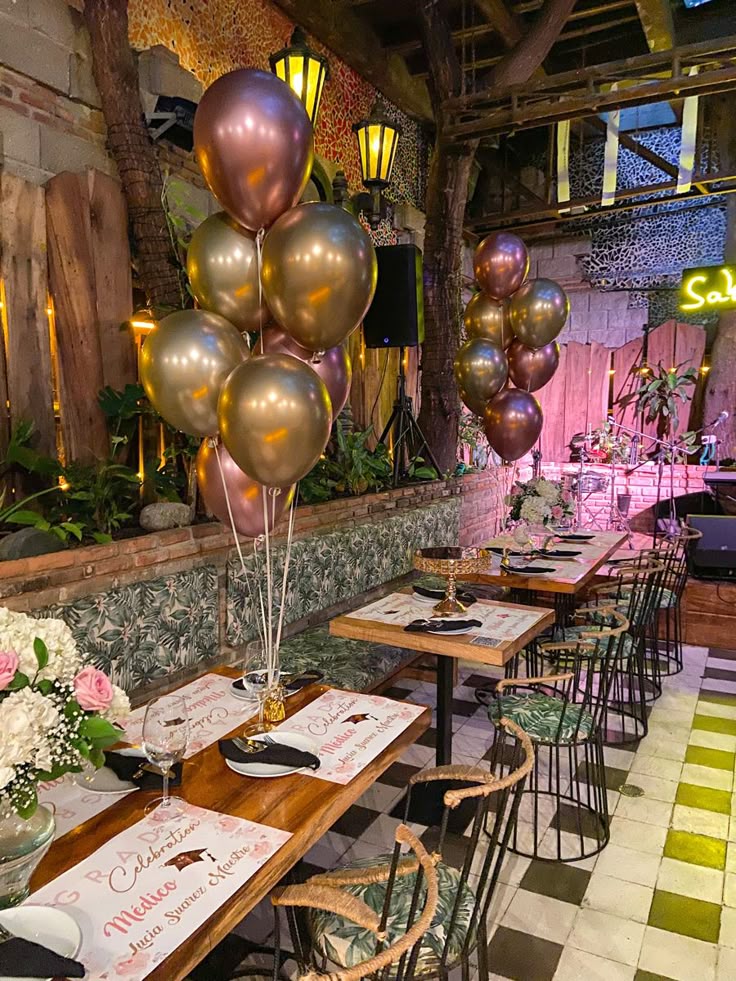 Celebraci n Graduation Party Decor Simple Birthday Decorations mirna-hogg