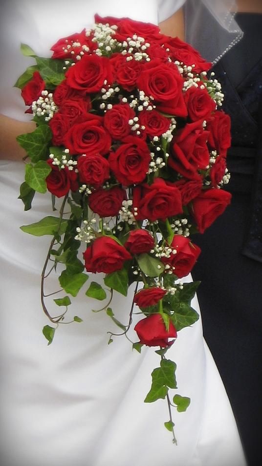 Red Spray Rose Bouquet Jenna Sirken I Love This Waterfall Look Red Spray Rose Bouquet Jenna Sirken I Love This Waterfall Look Also The Baby S Breath Accents J Alex Pinterest Sprays Nelson F C And